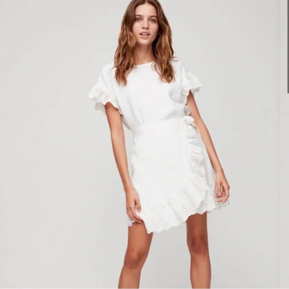 NWOT Wilfred La Boheme Ninette Linen Wrap Dress